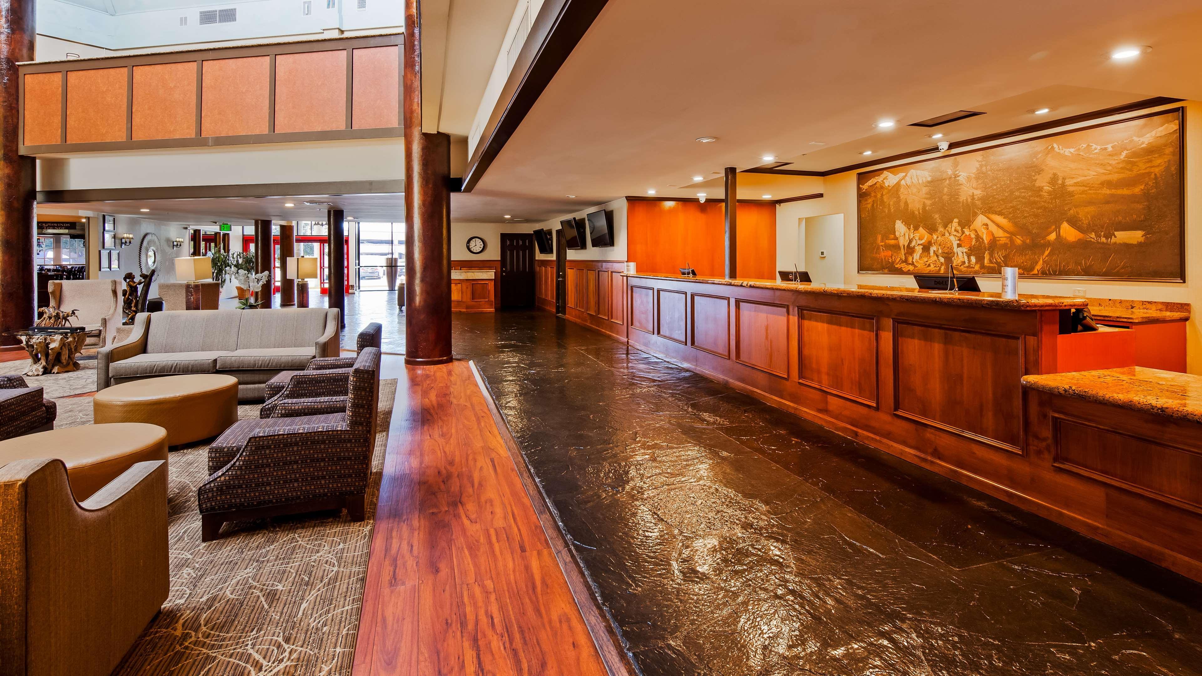Surestay By Western Airport Hotel